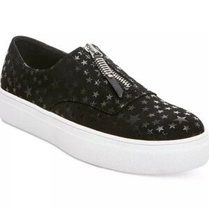 Madden Girl Faux Suede Kudos‎ Low Top slip on Comfort Sneaker Black Stars NWOB